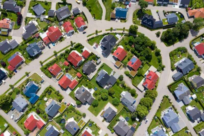 The Real Estate Market Bets on More Compact Homes